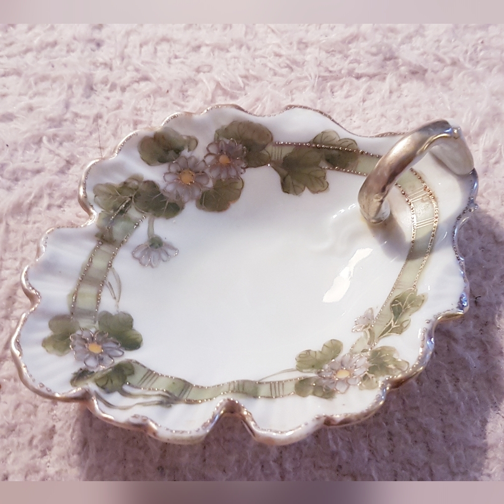 Antique Nippon Trinket Dish or Candy Dish Hand Painted Yamato Nippon Floral Gold